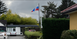 российский флаг над Германией